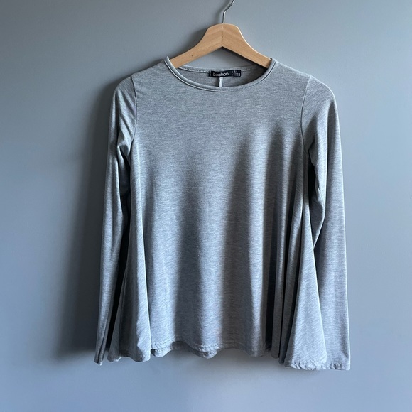 Boohoo Grey Peplum Long Sleeve Too Sz 4 - Picture 1 of 4